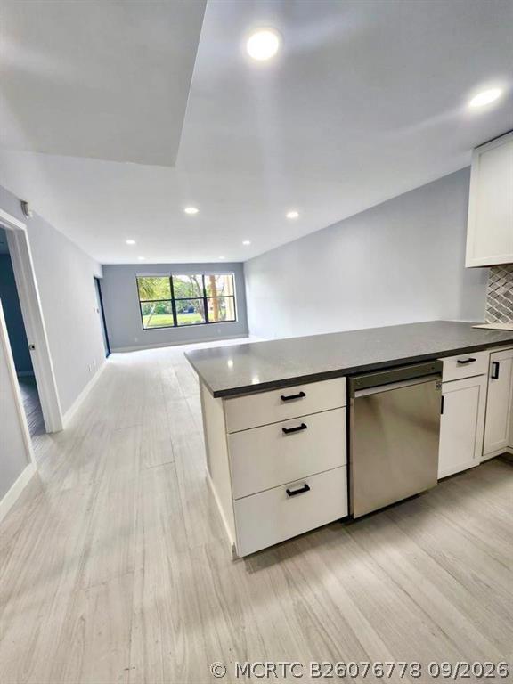 Building Photo - 2322 S Cypress Bend Dr Unit 210