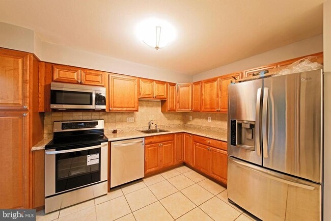 Photo - 3334 Webley Ct