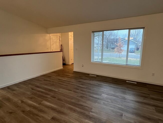 Photo - 5409 King Arthur Dr NW