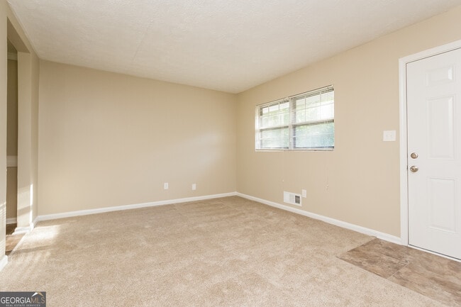 Photo - 8191 Dunellen Ln