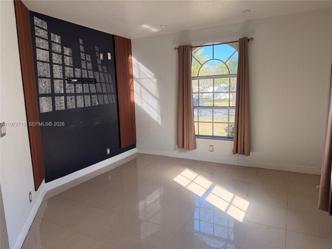 Photo - 2804 NW 7th Ct