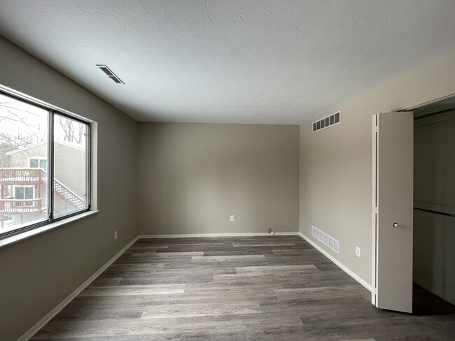 Photo - 1562 Mac Dr Unidad 2