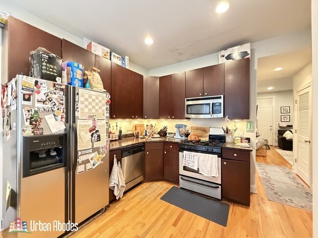 Building Photo - 2615 W Rice St Unit 2R