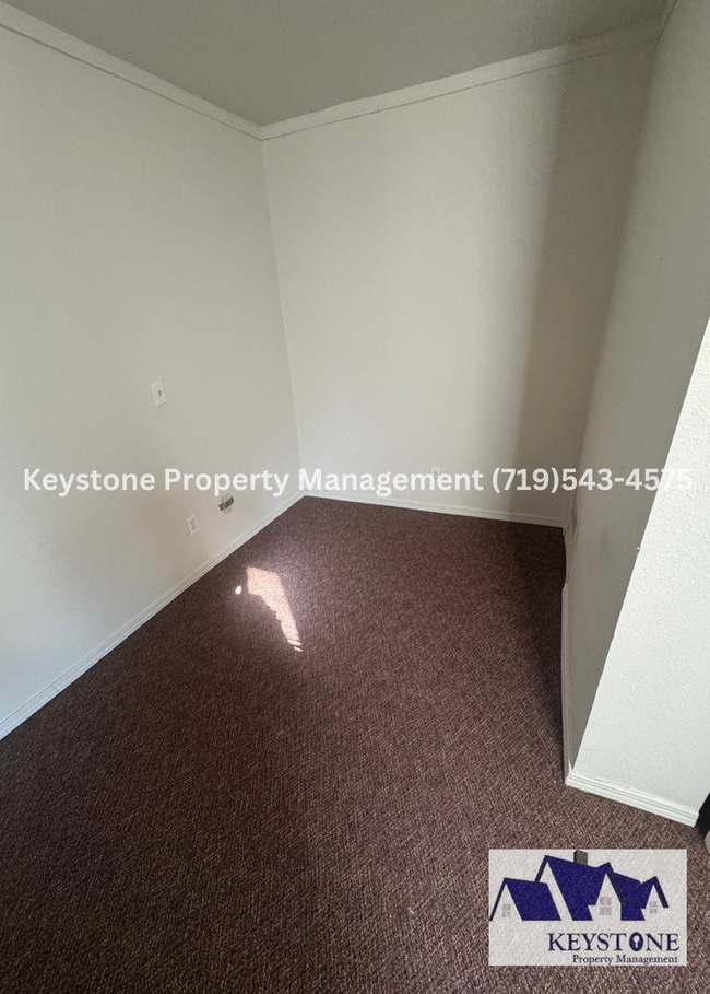 Photo - $550 Off Move In Special! Fresh Paint/New ...