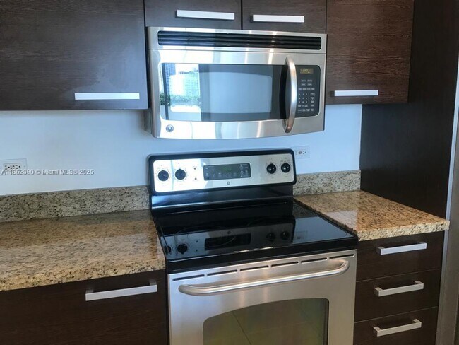 Photo - 2525 SW 3rd Ave Unit 610