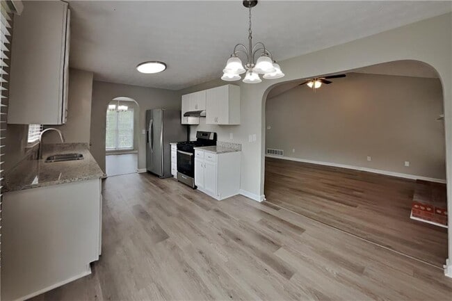 Photo - 170 Sterling Dr