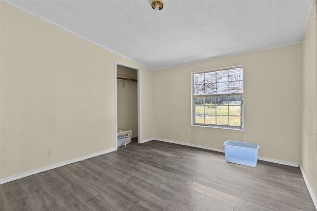 Photo - 177 County Rd 2803