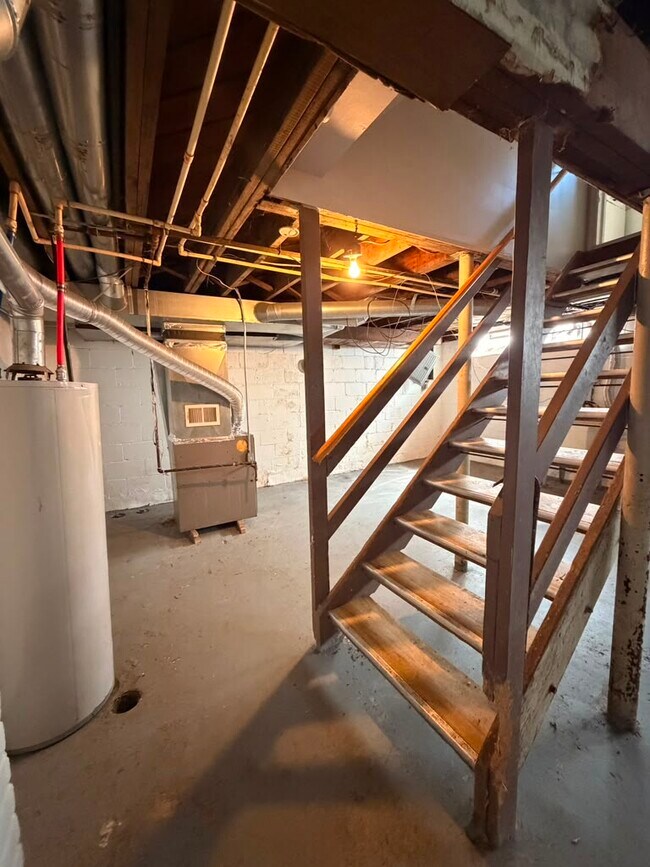 Photo - 20209 Moross Rd