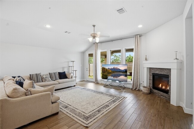 Photo - 10022 Starry Night Ln