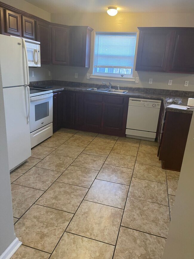 16082 Holy Cross Ln Unidad 16082 A Holy Cross