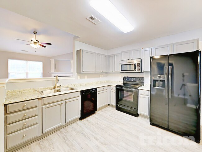 Photo - 10207 Green Hedge Ave