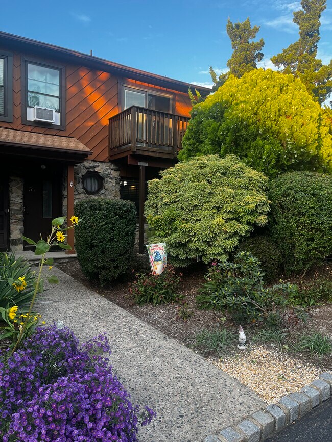 5G Brookside Hts Townhome Townhome Rental in Wanaque NJ