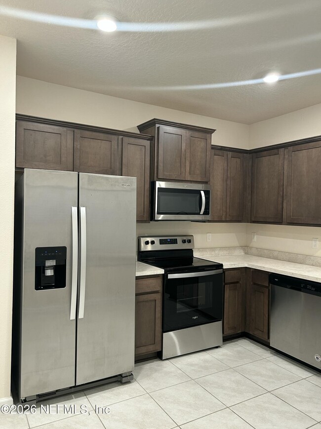 Photo - 911 Capitol Pkwy