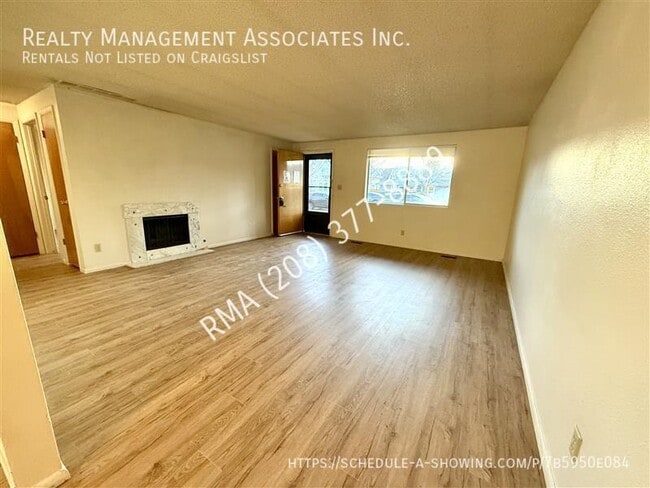 Photo - 1617 S Michigan Ave