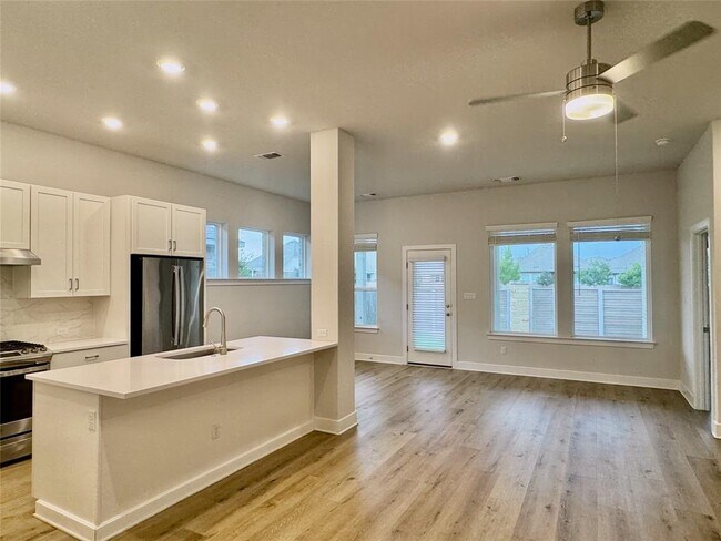 509 Three Feathers Ct