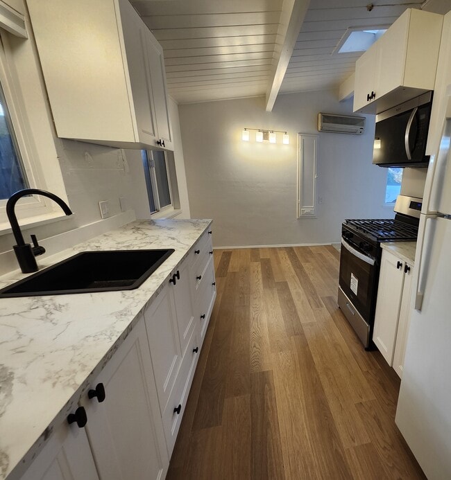 Photo - 1210 Ripley St