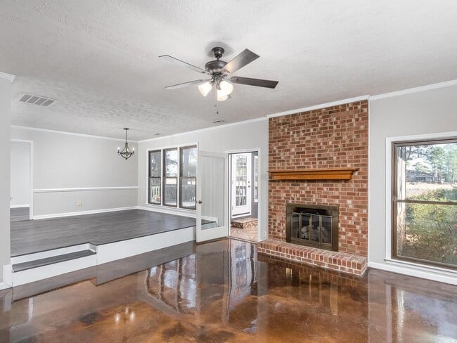 Photo - 753 Daphne Ln