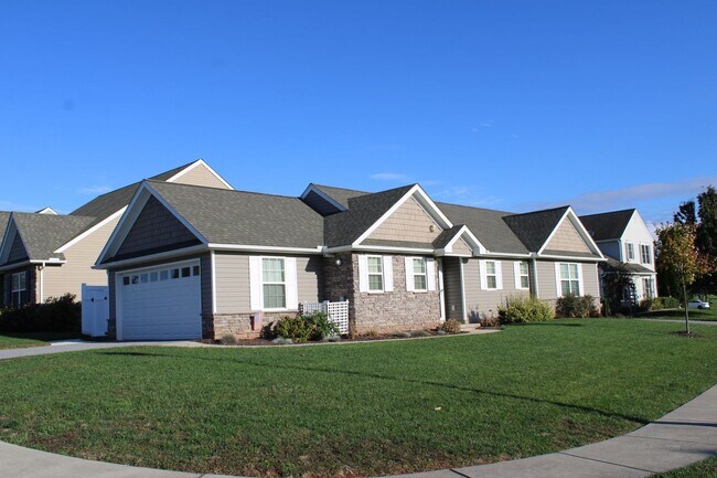 Building Photo - Single Floor Ranchette