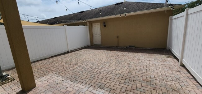 Photo - 7702 Anselmo Ln