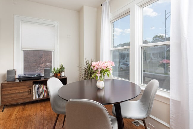 Photo - 15004 Saint Paul St