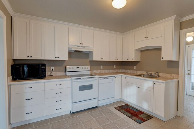 Photo - Pet Friendly 2 Bed, 1 Bath Home
