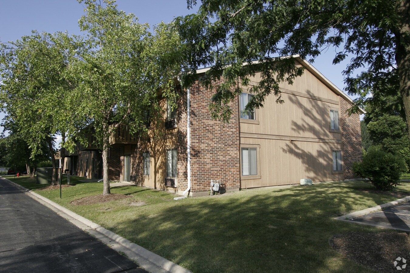 Waterbury Apartments - Waterbury Apartments