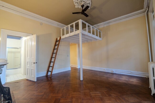 Photo - 907 St Paul St Unidad 1R -