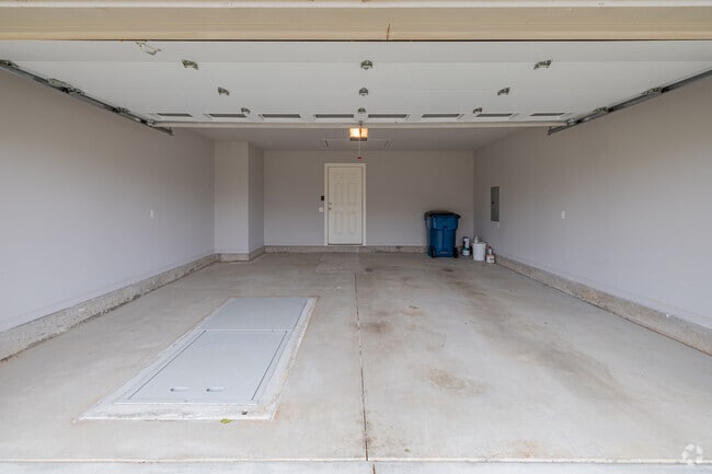 2BR, 2BA - 1,200SF - Garage with Storm Shelter