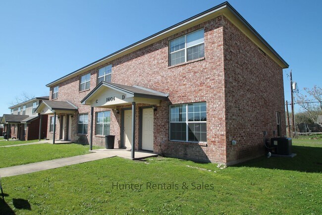 Photo - Heights Townhome