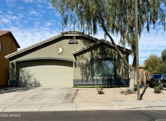 Building Photo - 23644 W Pkwy Dr