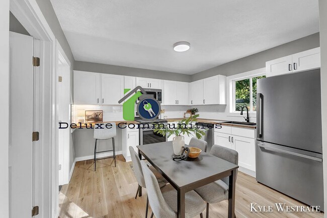 Photo - BEAUTIFUL 3 BEDROOM- Completely remodeled in Greenville!