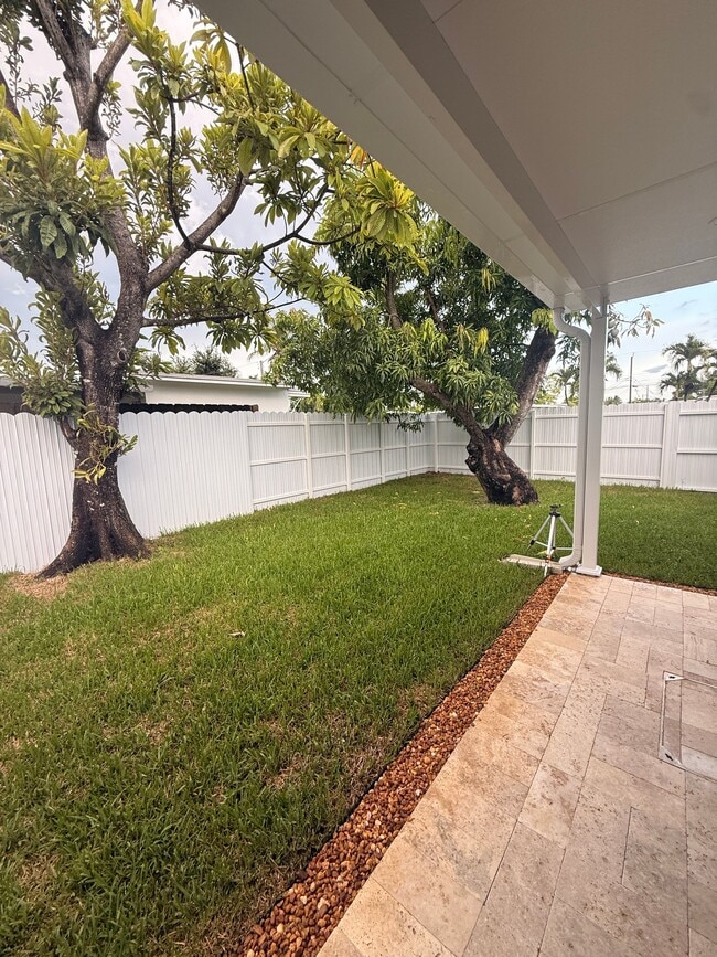 Photo - 10555 SW 32nd St Unit 10555 sw 32 St