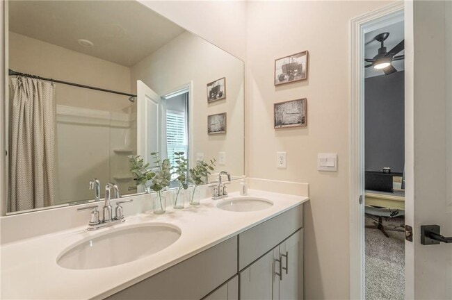Photo - 181 Longleaf St