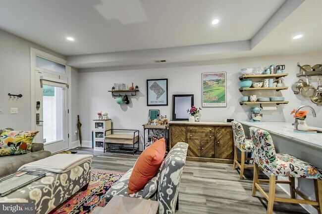 Photo - 819 D St NE Unidad 7