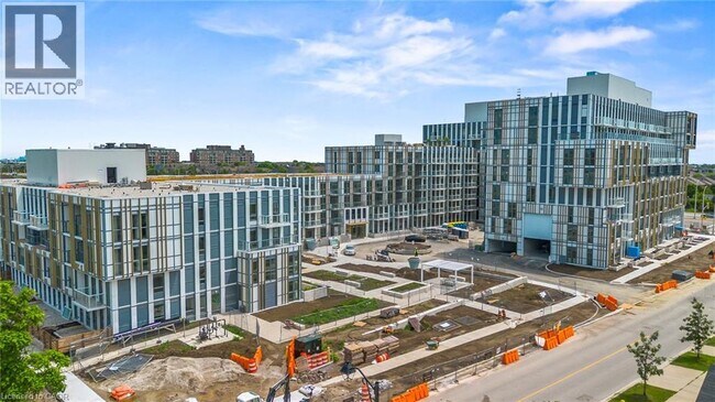 Photo - 1005 Dundas St E Unité 150