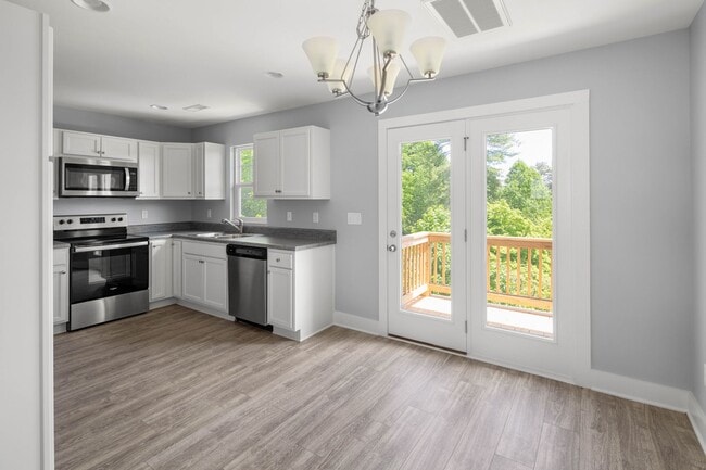 Photo - Beautiful Newer Townhome!