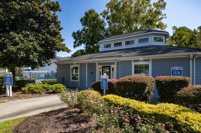 Azure Cove Apartment Homes