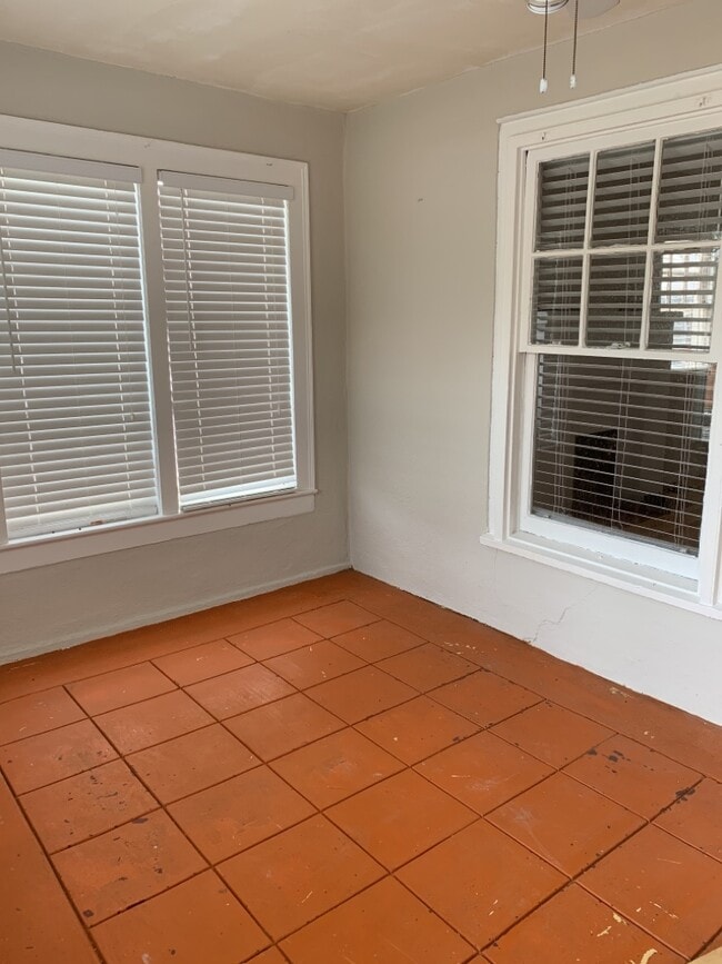 Photo - 2212 Yancey Ave