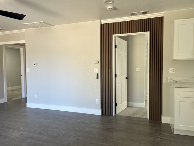 Photo - 504 Bryden Way