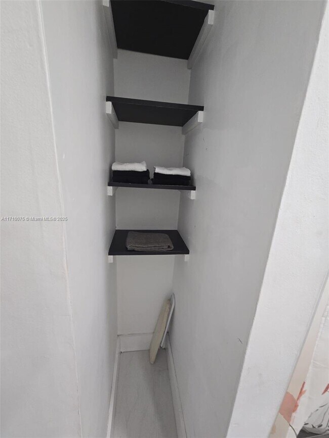 Photo - 845 NW 3rd St Unit B