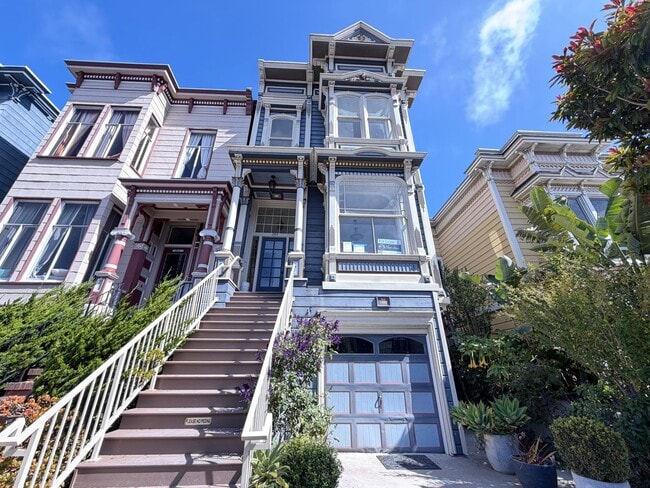 Building Photo - 1914 Golden Gate Ave