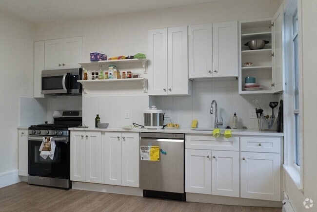 Building Photo - 22 Ashford St Rental