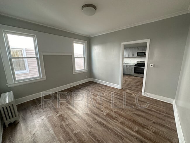 Photo - 100-102 Grand Ave, #1L Unidad 1L