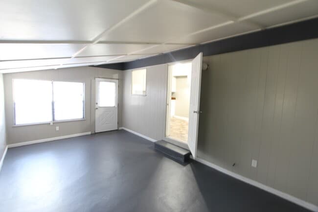 Photo - New On The Market!  3 Bedroom 1 Bath + Large Den.  Get to it Fast!!