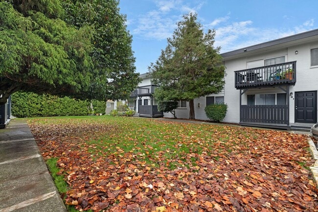 Photo - Manhattan Apartments - Normandy Park