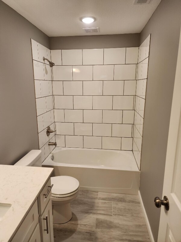 8260 Sunset Dr Townhome Townhome Rental in De Soto KS