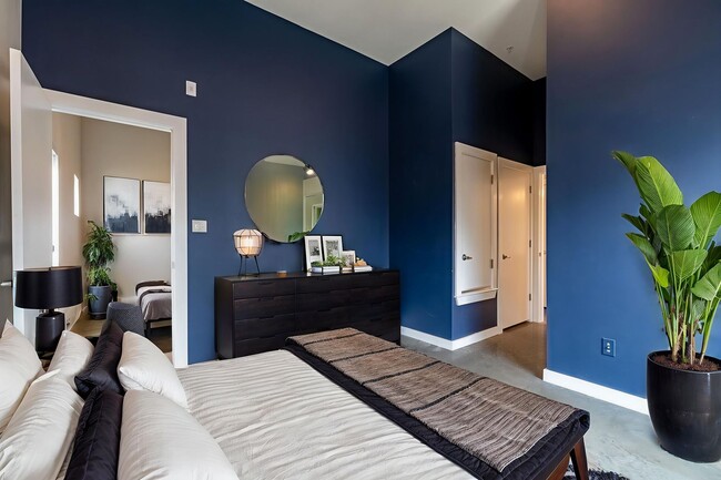 Photo - Where South Congress Feels Like Home: Apply today & Receive $500 off your first FULL month’s rent! Unit 128