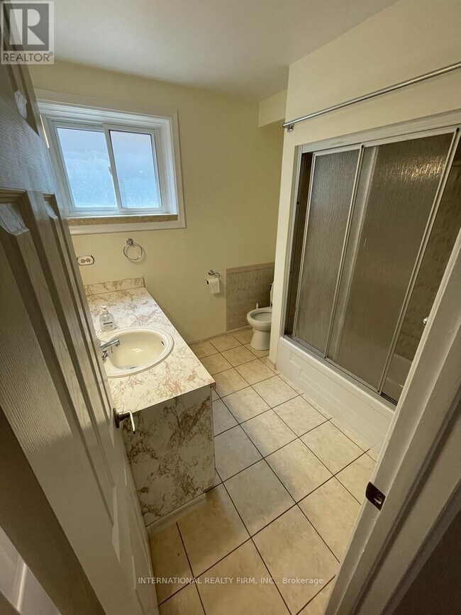 Photo - 53 Oakridge Dr