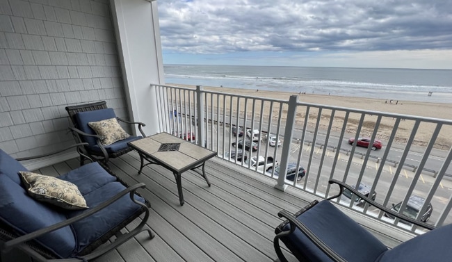 Building Photo - 315 Ocean Blvd Rental