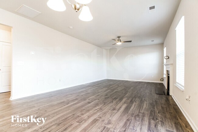 Photo - 20 Wild Lily Dr